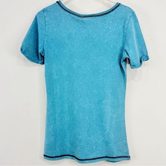 Delila Texas Teal Rodeo Cowboy Graphic V Neck Studded Short Sleeve Shirt NEW - Picture 10 of 16